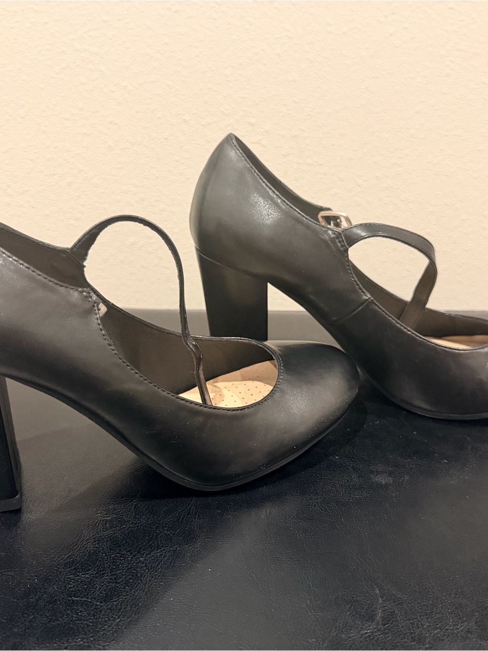 Women's Black Mary Jane Block Heel Pumps with Buckle Strap